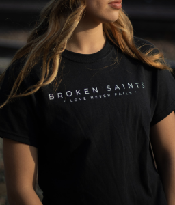 Camiseta Broken Saints